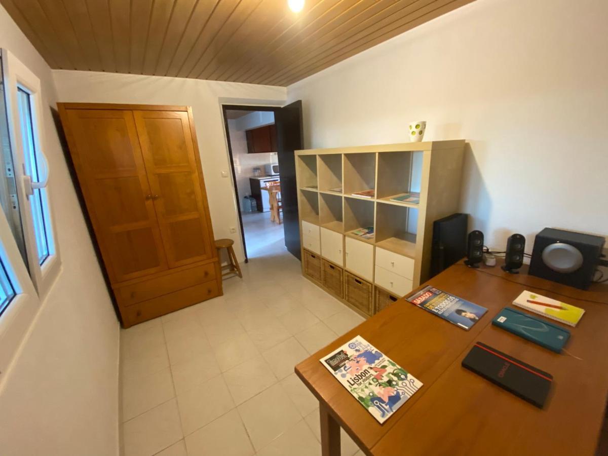 Villa Cozy Farm House In The Countryside Monte Das Figueiras de Lavre Exterior foto